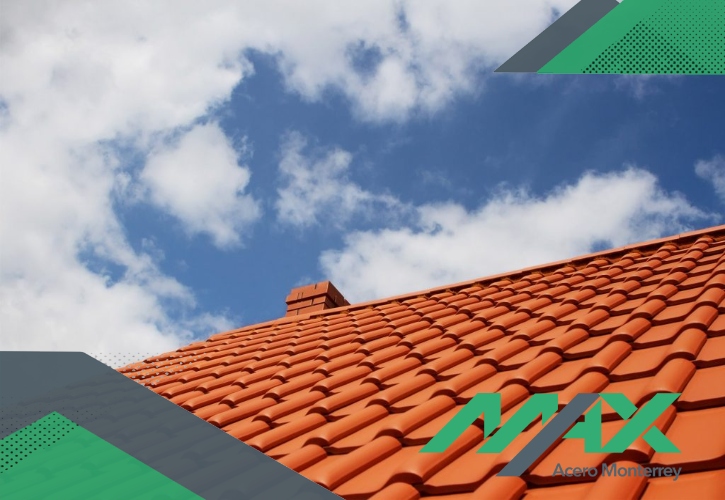 La lámina de PVC conocida como Ultrateja resulta una de las mejores opciones para un tipo de techos. ¡Somos fabricantes de láminas! Enviamos a todo México.